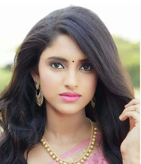 https://vivah.manyasoft.com/v-uploads/v-profiles/female.png