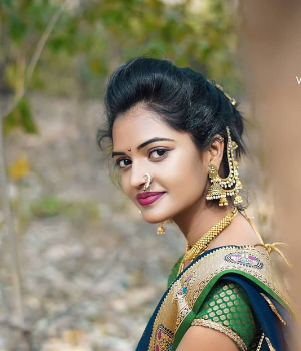 https://vivah.manyasoft.com/v-uploads/v-profiles/female.png